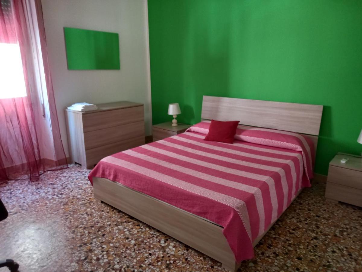 Camere In Affitto Sassari Extérieur photo
